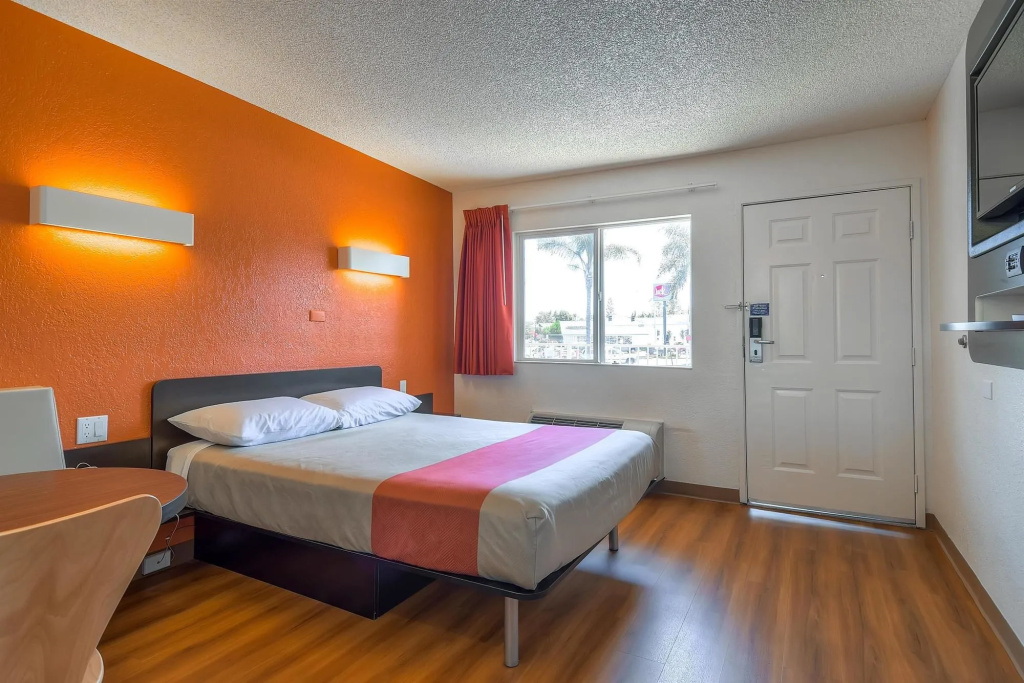 Motel 6 Los Angeles - Long Beach