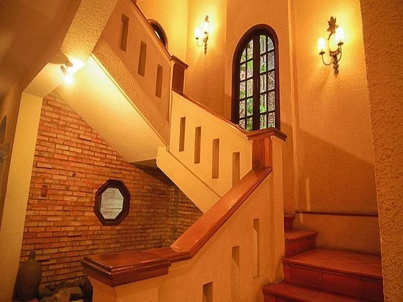 M Village Living Cách Mạng Tháng 8