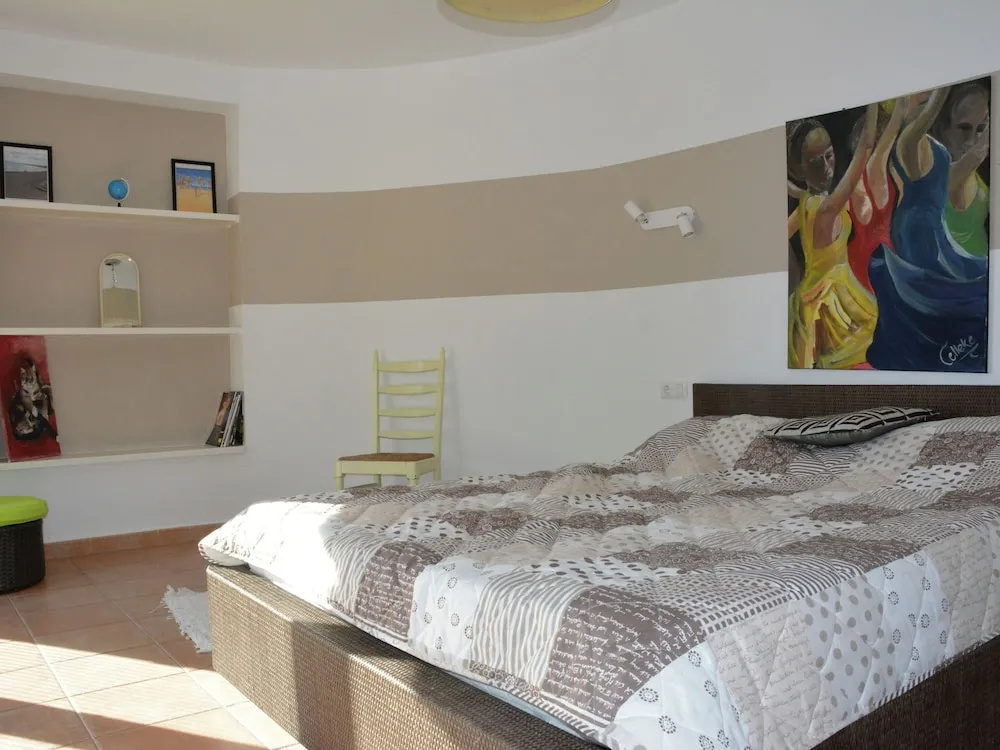Gorgeous Villa in Ambolo With Private Swimming Pool