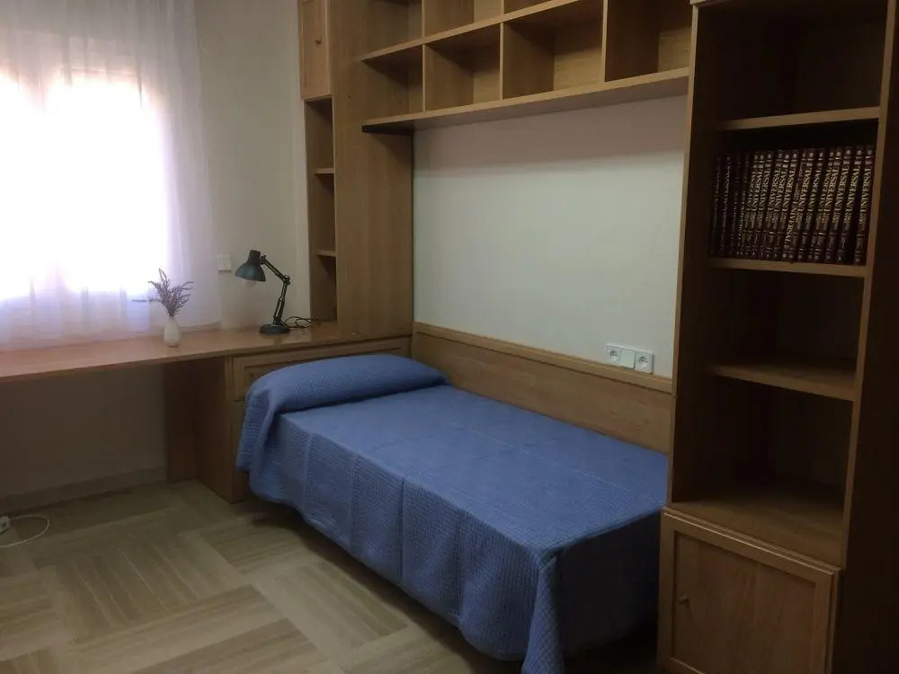 Piso Exclusivo en Zona Residencial. MANOLETE