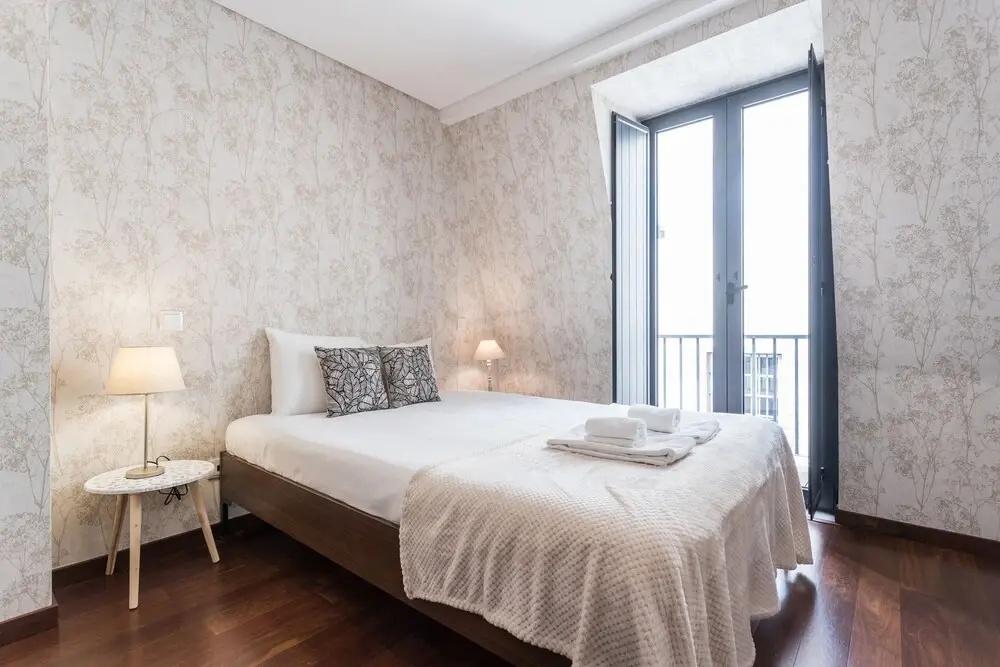 Rossio Penthouse Three-Bedroom Apartment w/ River View and Parking - b