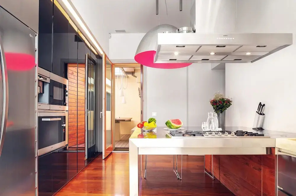 Unique 4 Bedroom Apartment near Duomo