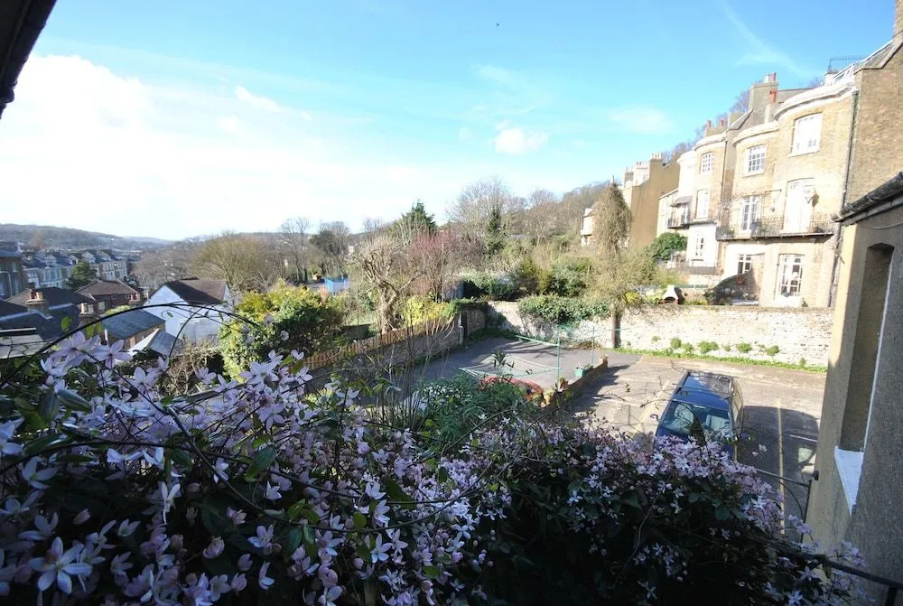 Churchill Guest House