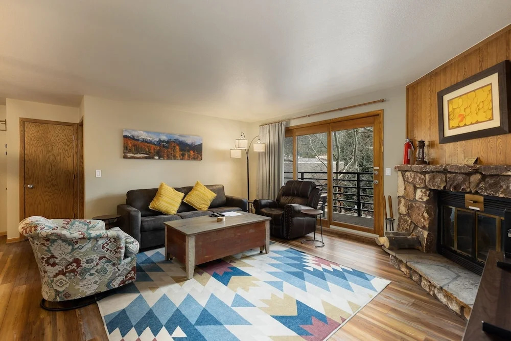 309 Snowdance Manor 2 Bedroom Condo by RedAwning