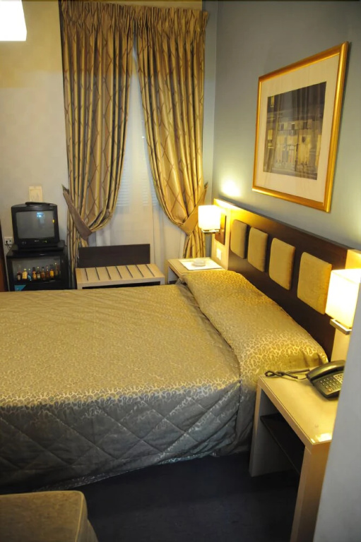 Rex Hotel
