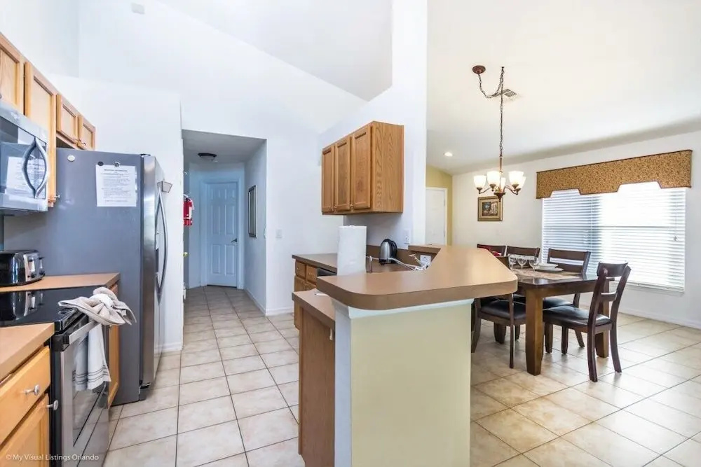 Stunning 4 Bed Home With Private Pool & Spa 249rd 4 Bedroom Villa by Redawning