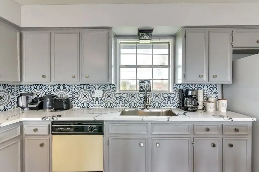 Pet-friendly Freeport Beach House w/ Covered Patio
