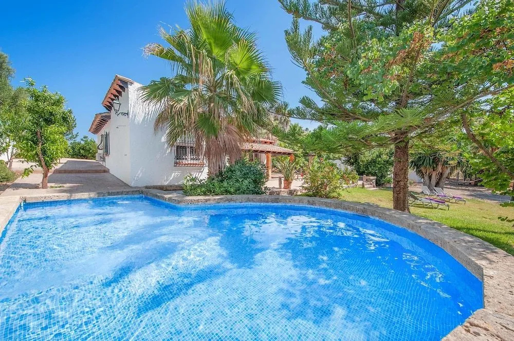 Villa Son Fe Vilaire by SealandVillas