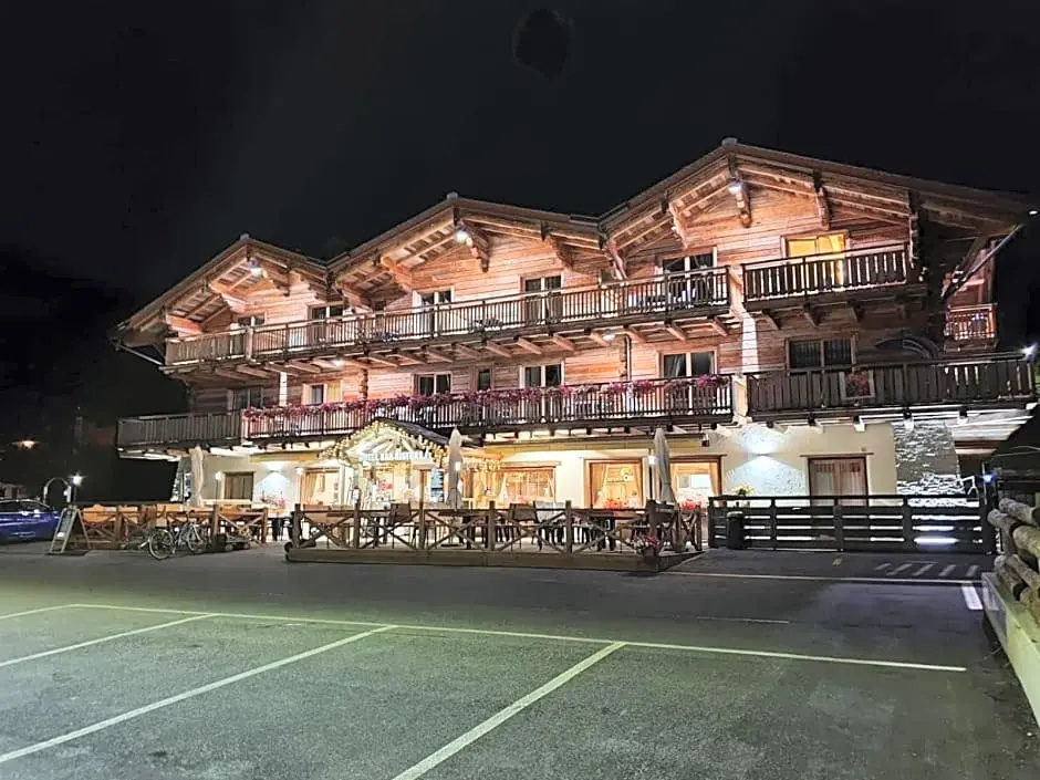 Alpen Chalet - Charme Mountain Hotel -