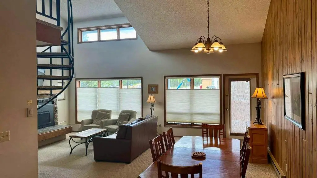 Lake Condominiums Big Sky Private Timeshares