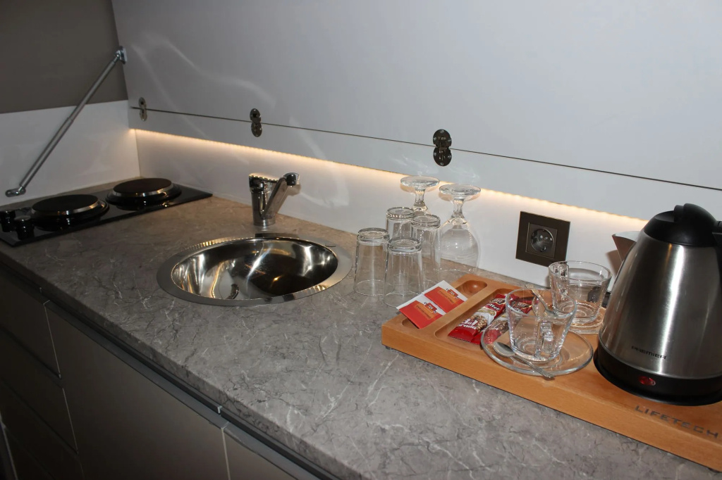 Agora Suites