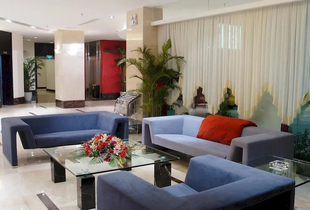 Super 8 Hotel