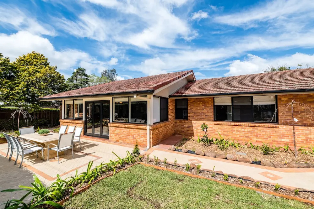 Hedge House - luxury, space, style, great location