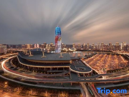 Xingshu Hotel (Zhengdong Mixc Provincial Government Store)