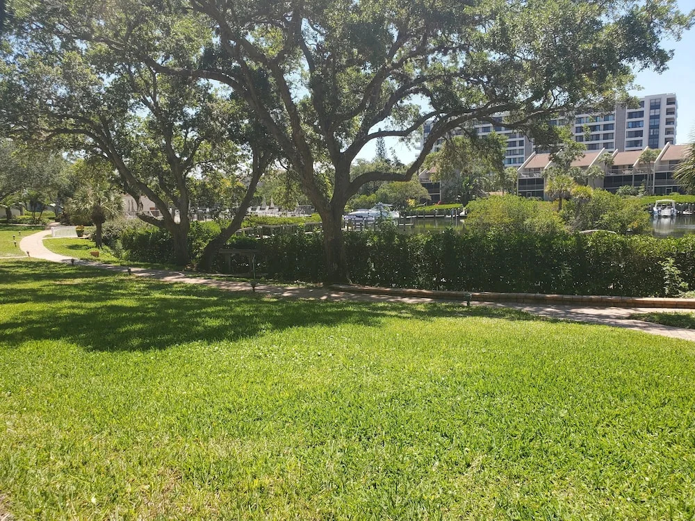 Midnight Cove Ii 715f - Siesta Key Beauty! 2 Bedroom Condo