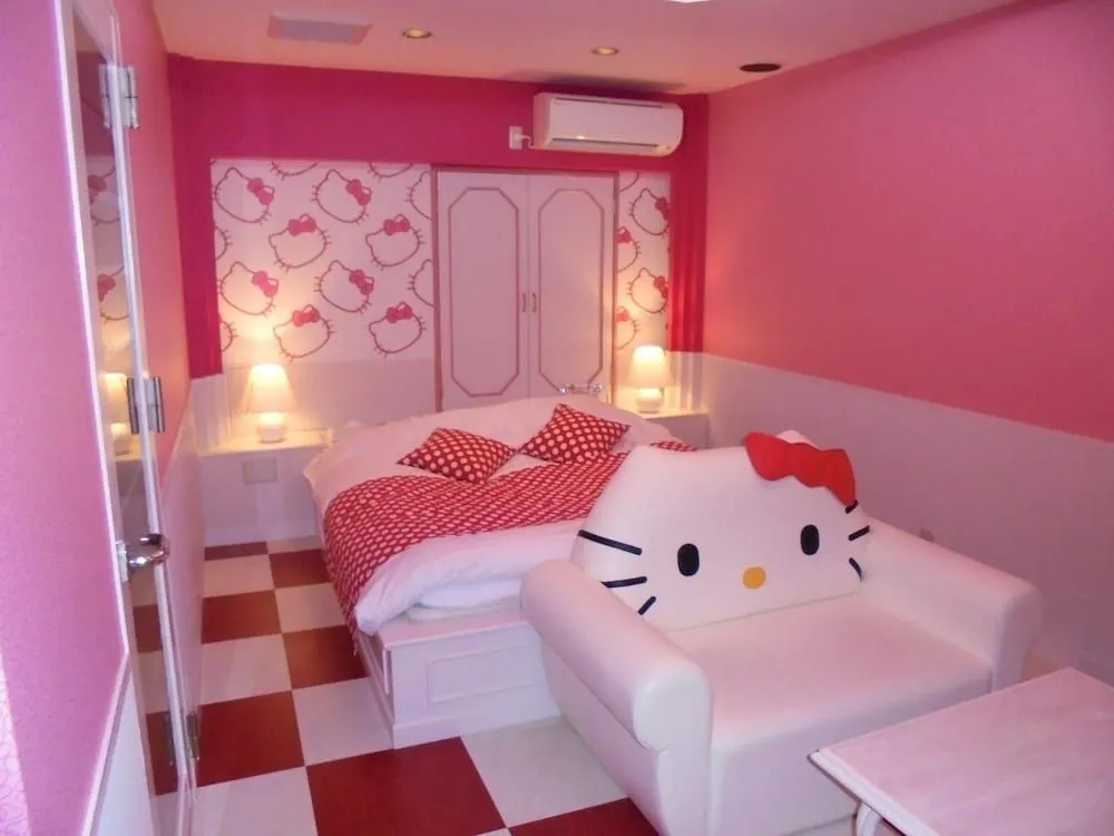 HOTEL MOULIN ROUGE - Adults Only