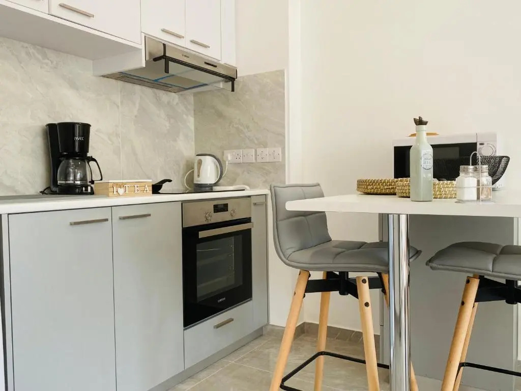Pink Flamingo 1-BR apartment in Larnaca