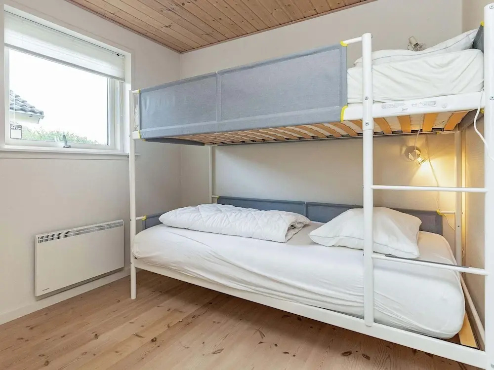 8 Person Holiday Home in Spottrup