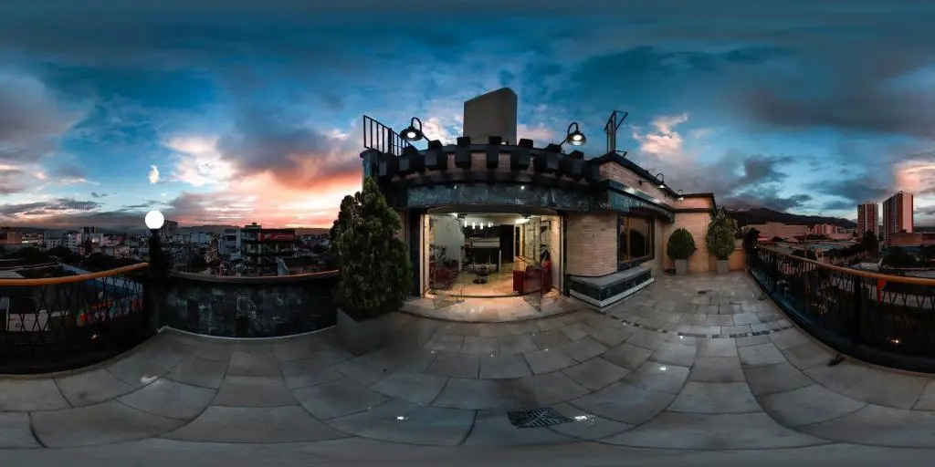 Hotel D' Leon