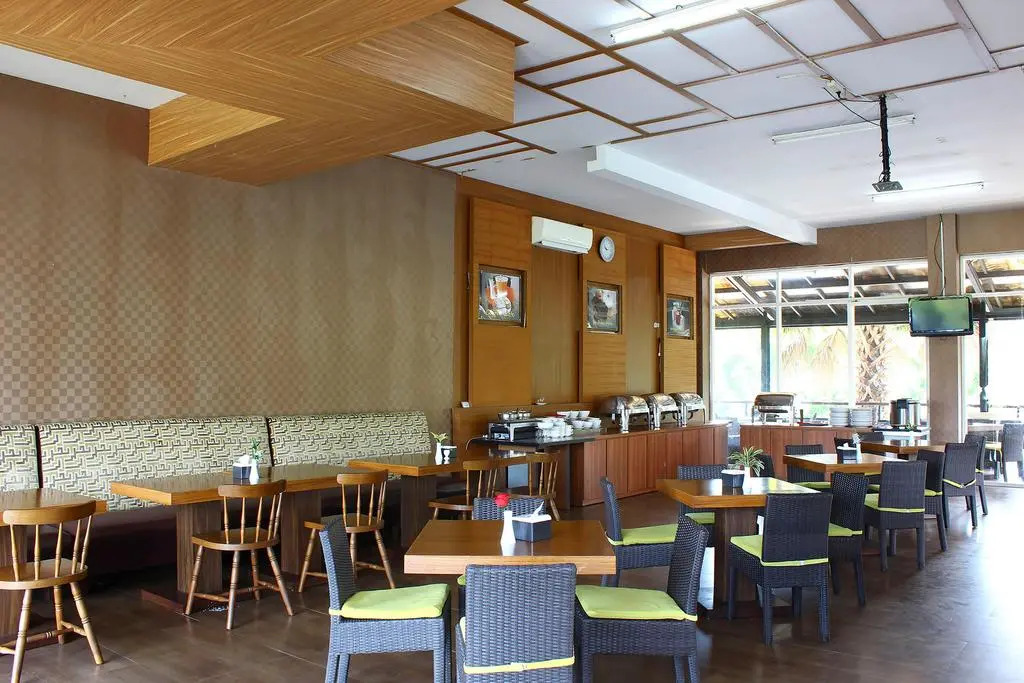 Rizen Premiere Hotel