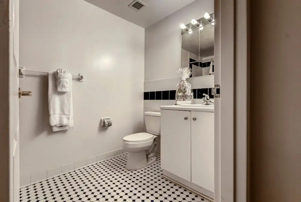 Global Luxury Suites at Stoneridge Mall