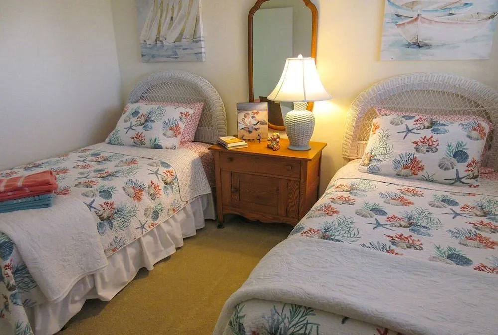 Carlos Pointe PH2 - 3 Br Condo