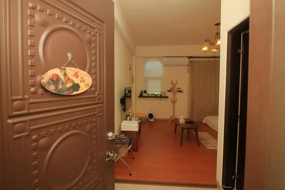 Nest And Big Forest Guesthouse