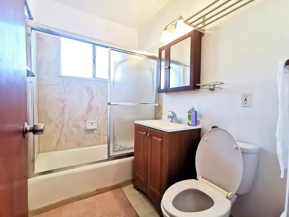 Comfy 2BR 1Bath Apartment near HWY580-80