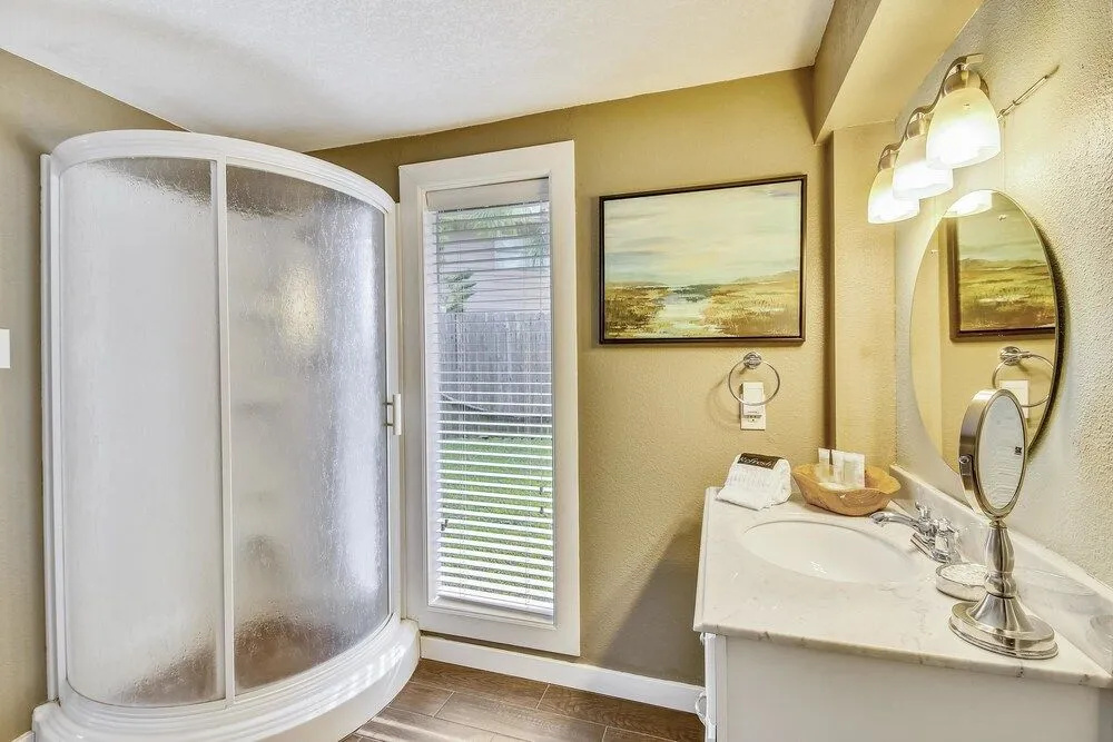 Island Life - 4 Br Home