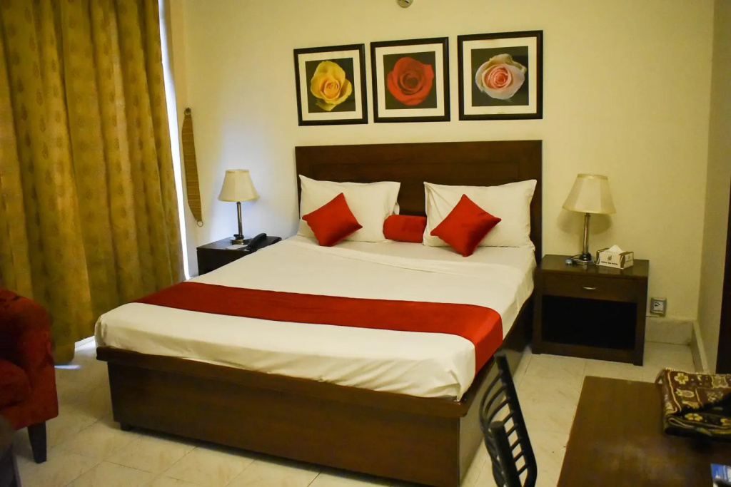 Herfa Inn Lahore