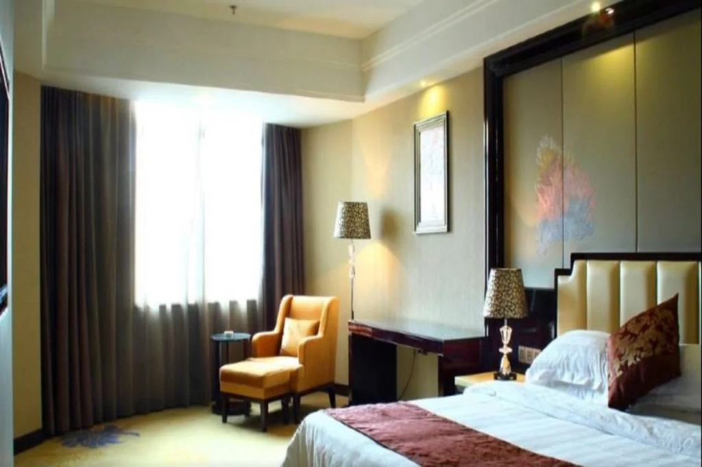 Weihua InternationaI Hotel