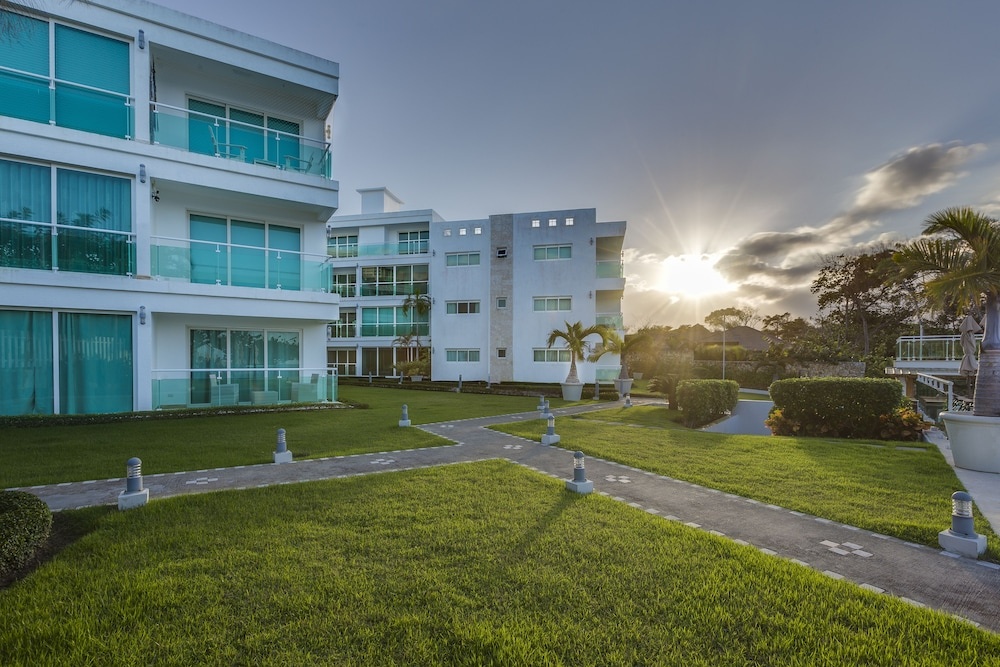 Condos at Bayrock 2
