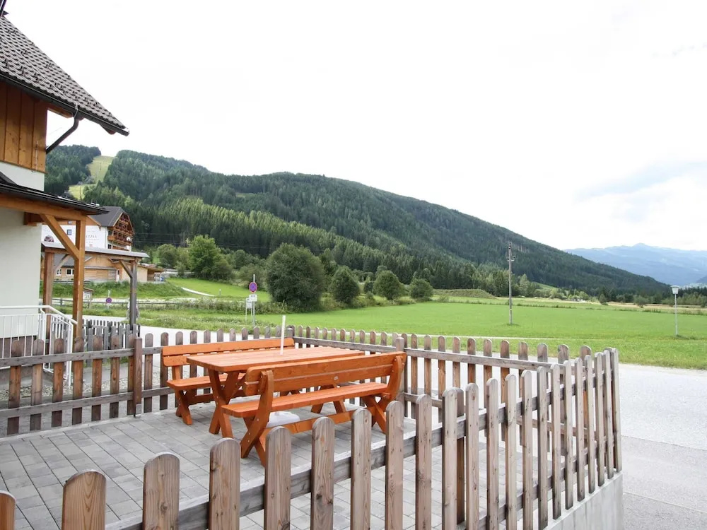 Vogue Apartment in Sankt Margarethen im Lungau Near Ski Lift