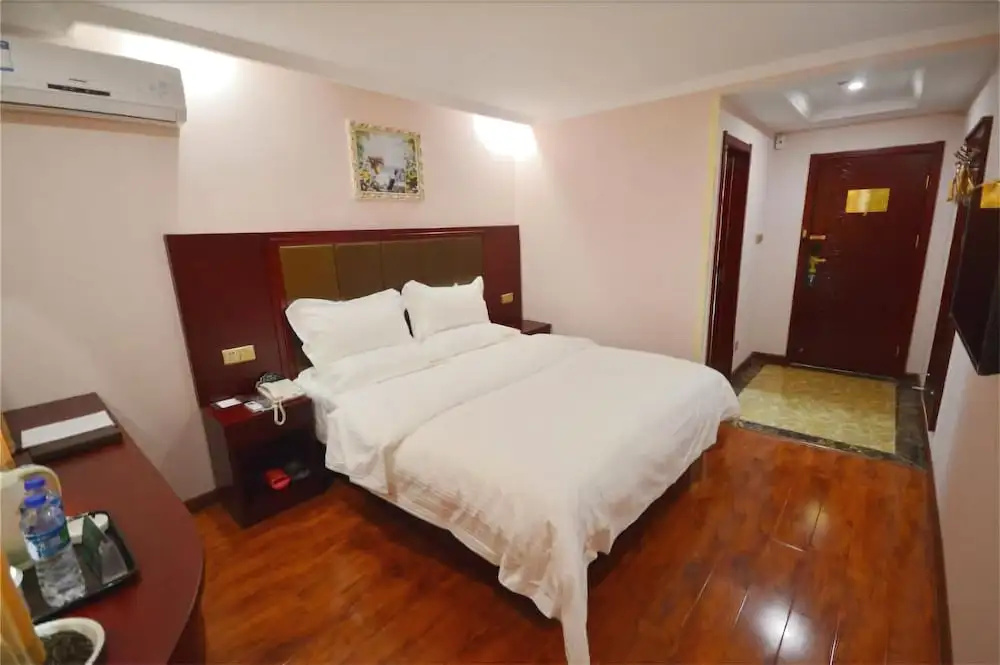 Greentree Inn Xiongzhou Rd Express Hotel
