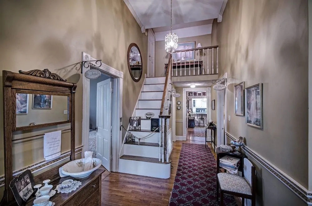 Clyde and Marie's Bed & Breakfast