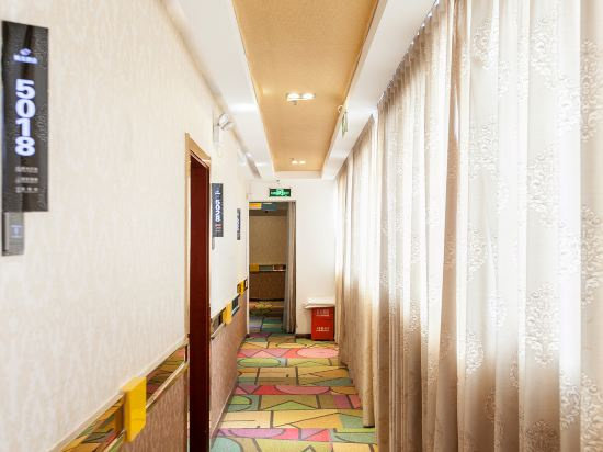 Shell Hotel Huanggang Luotian County Wanmizhai Boulevard