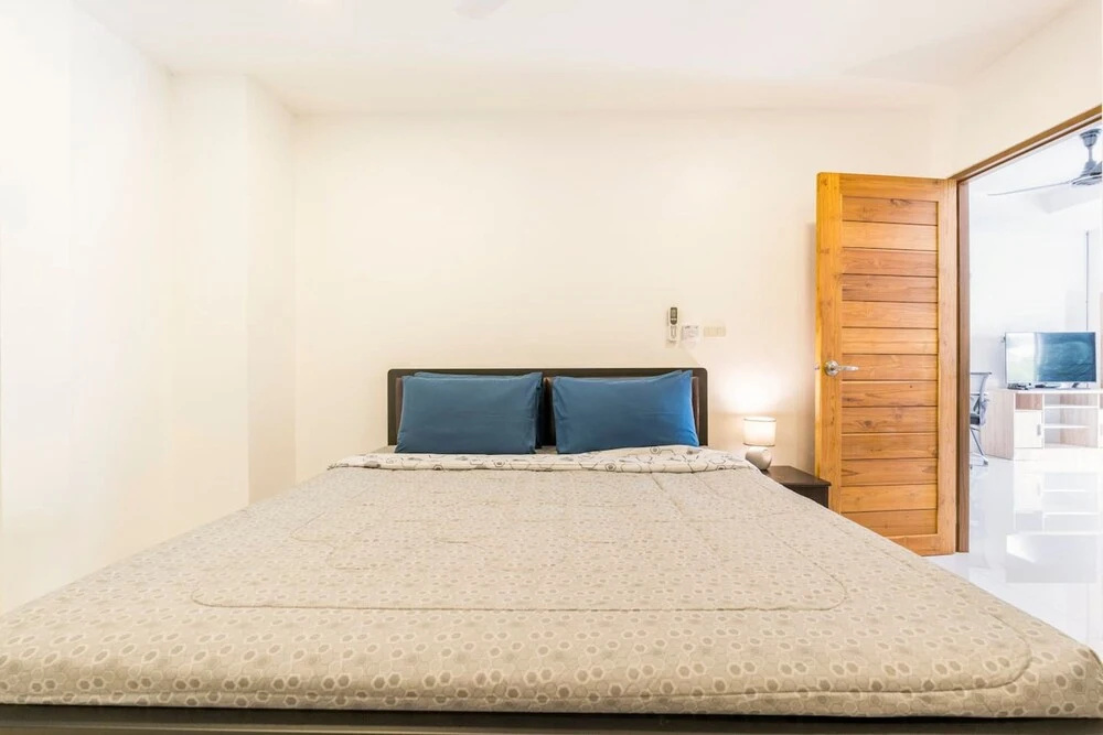 Chonlada Holiday Home - 2 BR Pool Access Bungalow - Kamala Beach