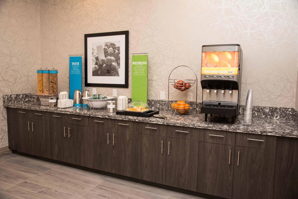 Hampton Inn & Suites by Hilton Thunder Bay