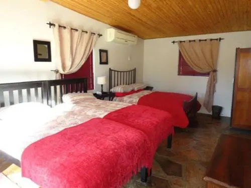 Terra Rouge Guestfarm & Sonstraal Farmhouse