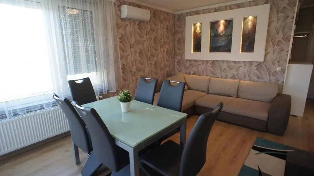 Tulip Family Apartment