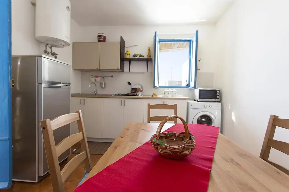 House With 2 Bedrooms in Donnalucata, With Furnished Terrace and Wifi Near the Beach