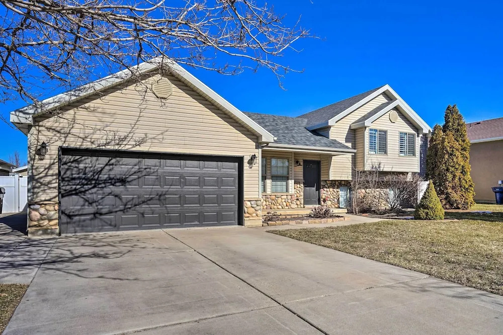 Woods Cross Vacation Rental with Hot Tub