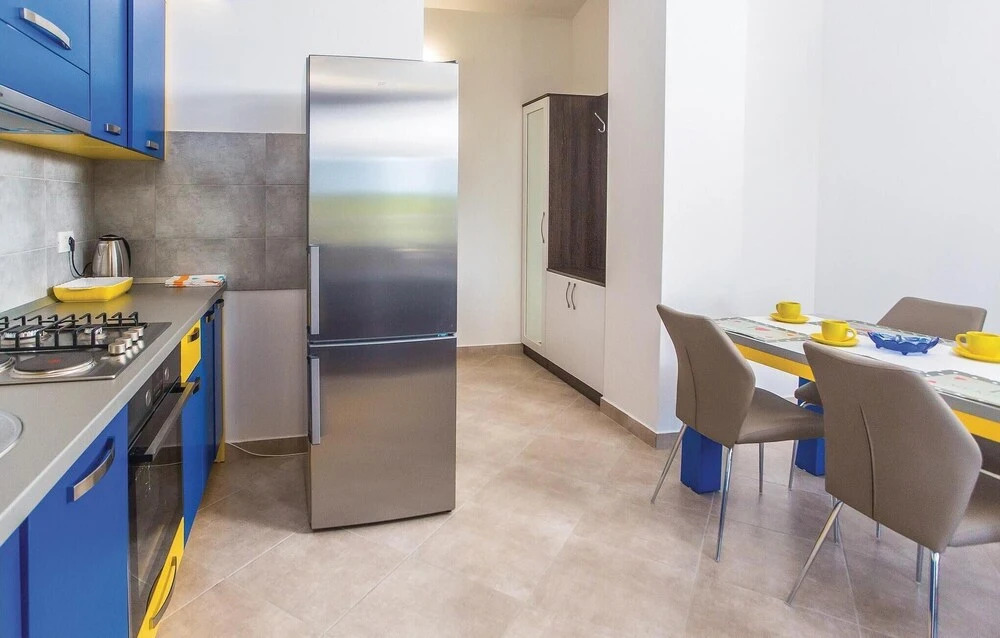 Nice Apartment in Makarska With 1 Bedrooms and Wifi