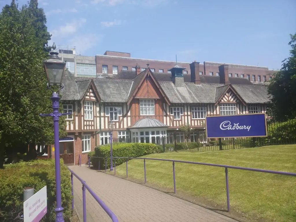 Contemporary 2 Bedroom Apartment - Birmingham City Centre - Digbeth Bullring Coach Station