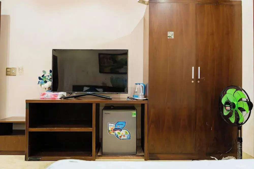 Sky 2 Hotel