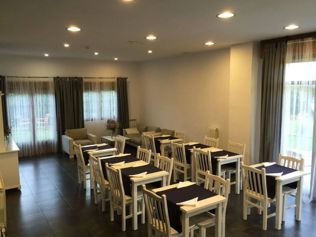 Hosteria La Moraleja