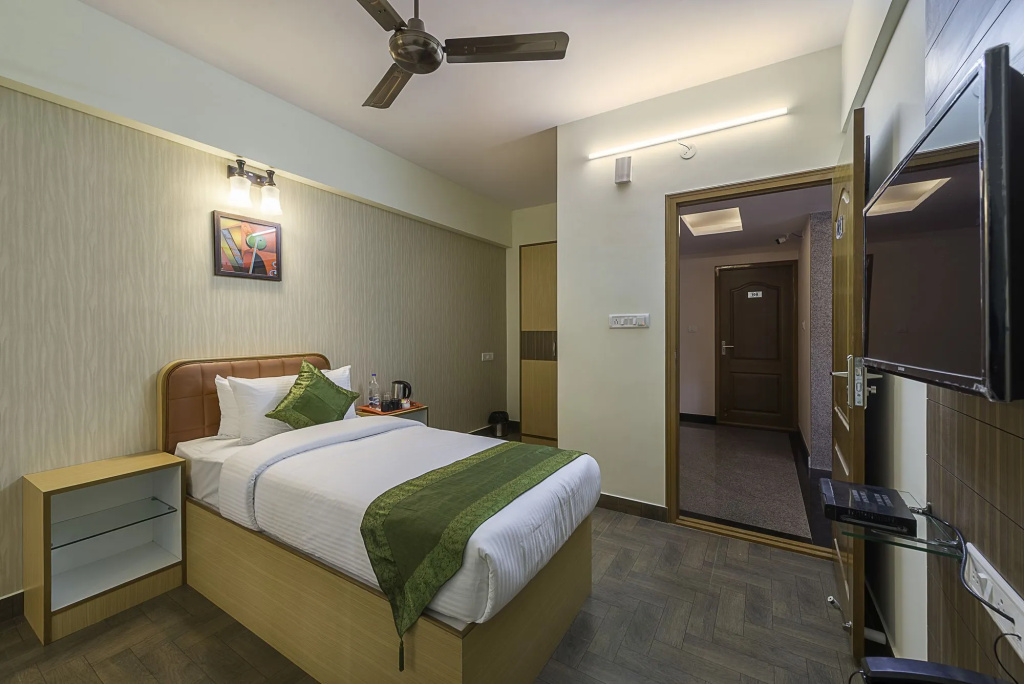 Treebo Akshaya Mayflower Vijaya Bank Layout