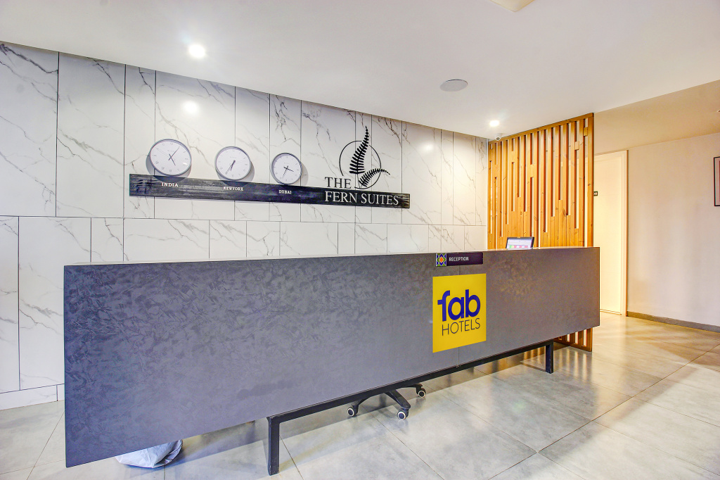 FabHotel SSR Fern Suites - 100M from GSM Mall Madeenaguda