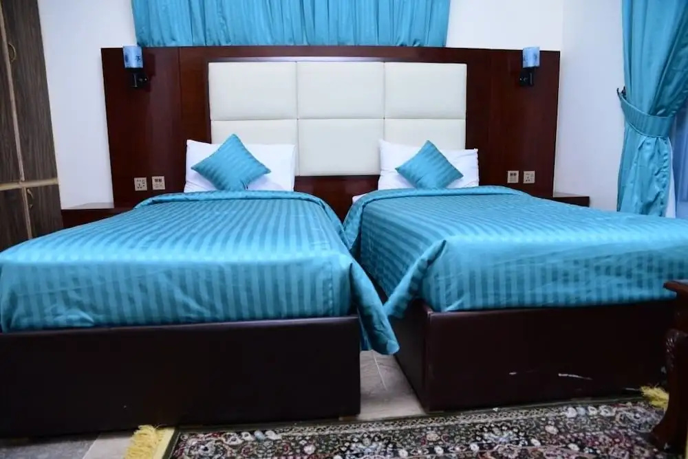 canari hotel kashmir view