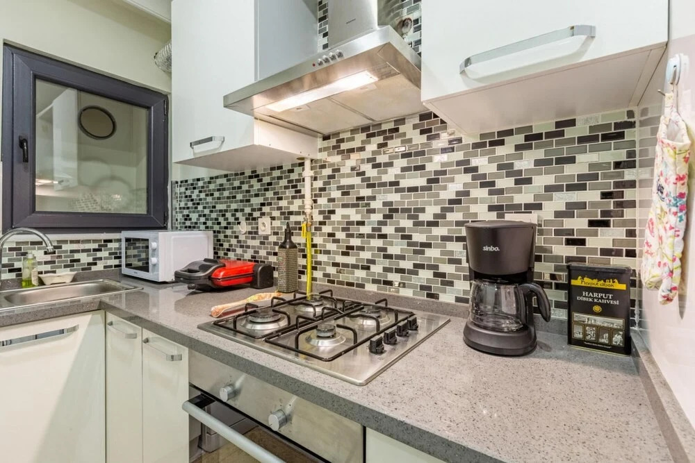 Modern Flat Near Public Transportation in Maltepe